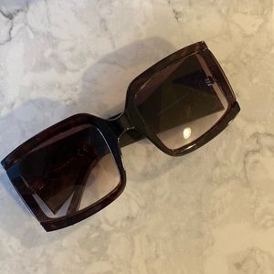 Tahari Sunglasses